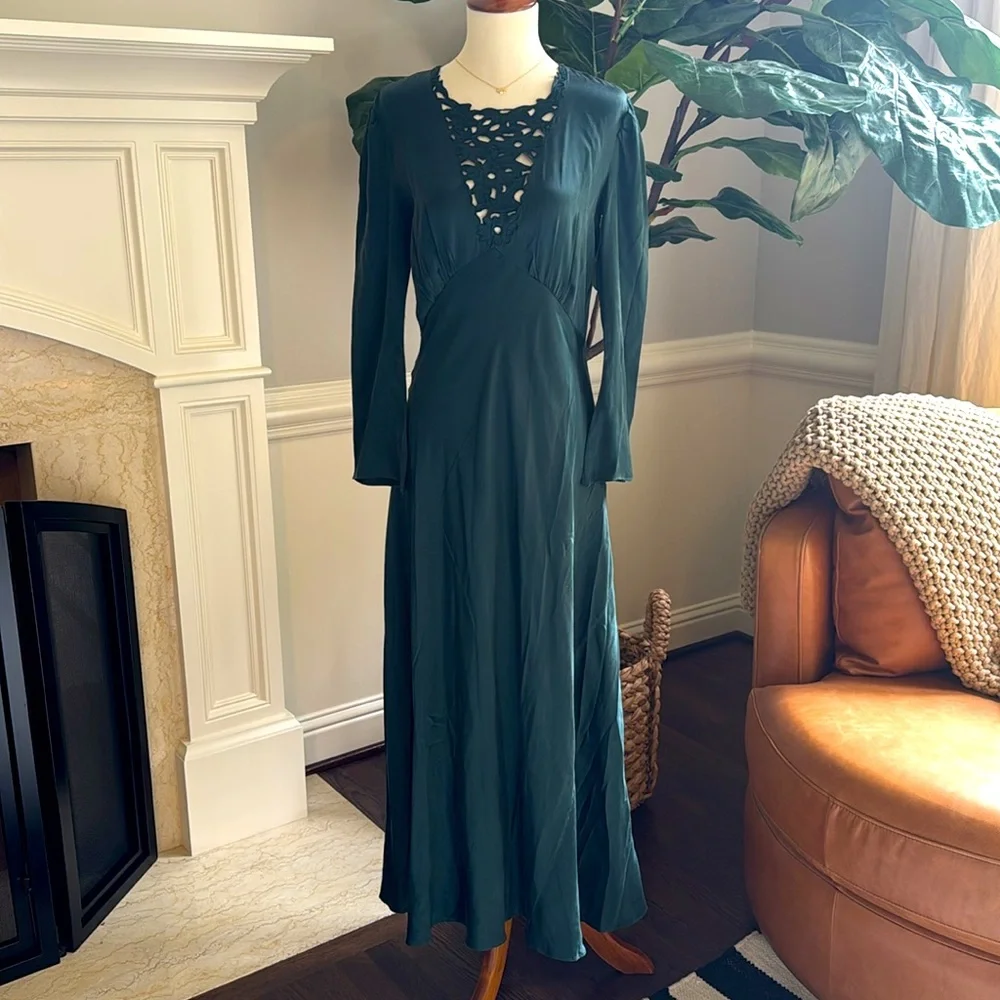 Doen Melinda Heirloom Silk Long Sleeve Dress in Alpine Green - Picture 2 of 6